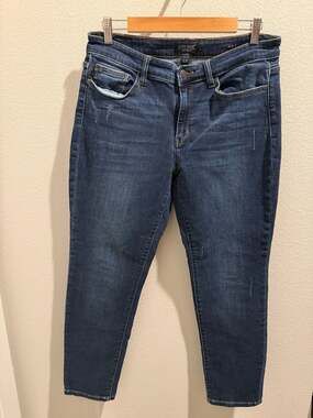 Judy Blue Los Angeles Slim Fit Dark Wash Distressed Jeans Size 13/31